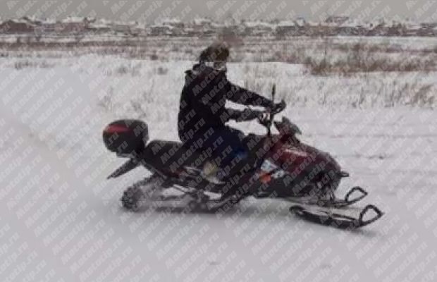 Продам снегоход WIND 320